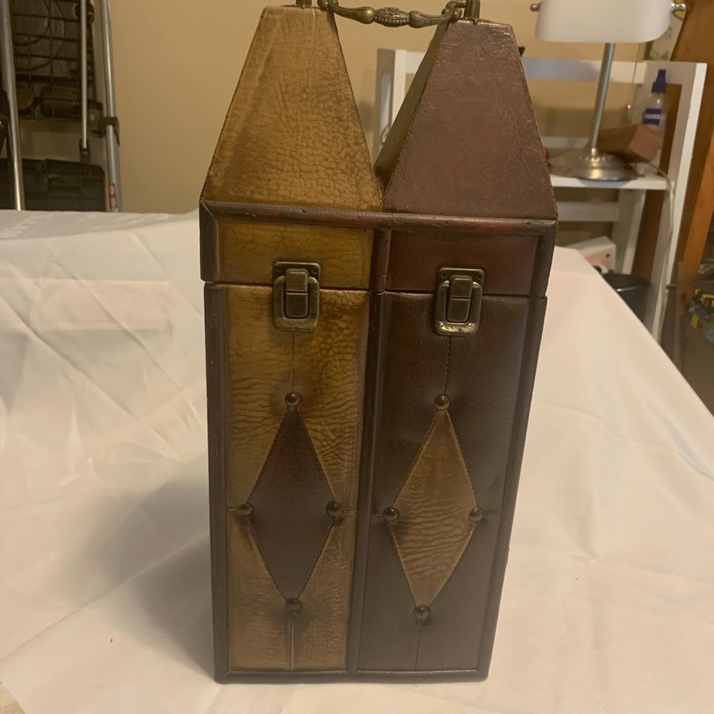 Wine holder leather